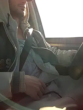 Zeefy online show from 03-19-25, 07:51