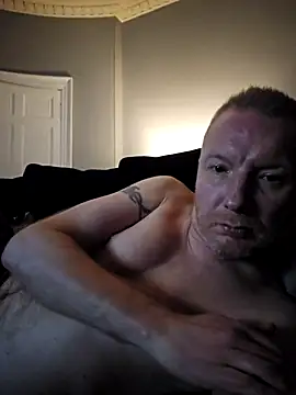 Snapshot of walker1979 chatting on 12-19-25, 10:23 walker1979 online show from 12-19-25, 10:23