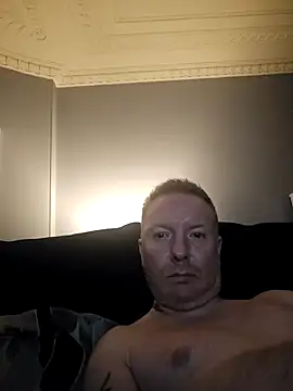 Snapshot of walker1979 chatting on 10-31-25, 10:05 walker1979 online show from 10-31-25, 10:05