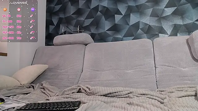 MakiimaStar online show from 02-11-26, 05:51