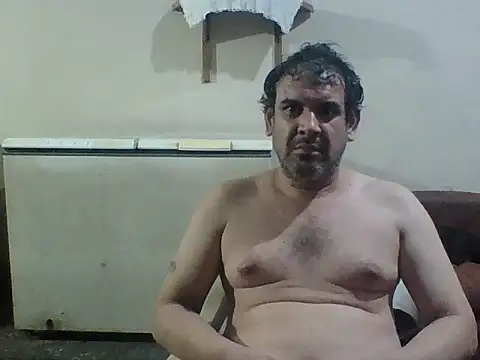 Rodrigo happy online show from 12-23-25, 03:50