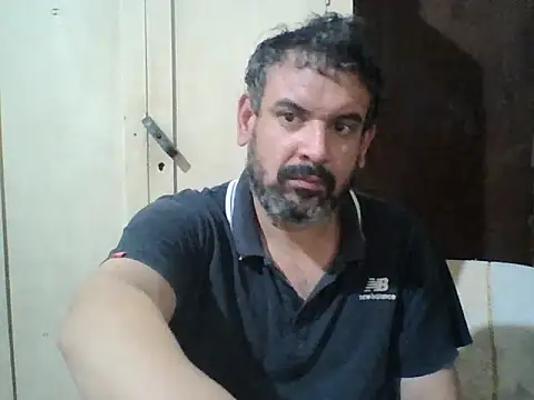 Rodrigo happy online show from 10-23-25, 01:48