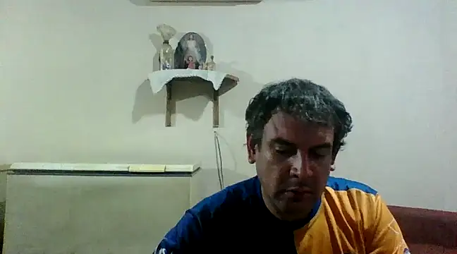Rodrigo happy online show from 01-31-25, 05:51