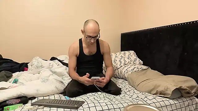 hailzeffn online show from 10-23-25, 07:18