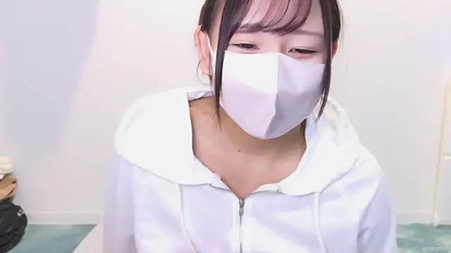 Snapshot of YUTSU_KI chatting on 12-21-24, 09:15 YUTSU KI online show from 12-21-24, 09:15