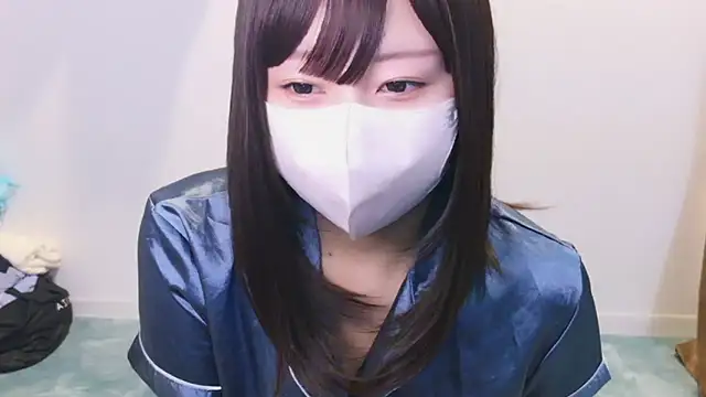 Snapshot of YUTSU_KI chatting on 01-17-25, 09:39 YUTSU KI online show from 01-17-25, 09:39