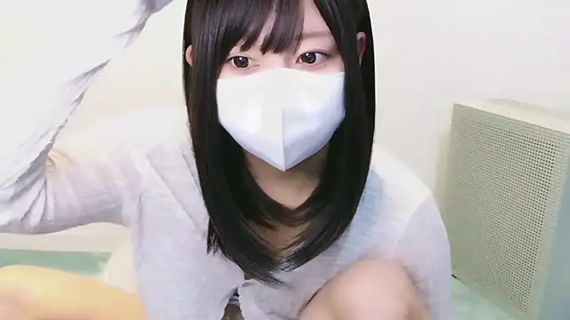 Snapshot of YUTSU_KI chatting on 09-17-25, 05:15 YUTSU KI online show from 09-17-25, 05:15