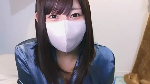 Snapshot of YUTSU_KI chatting on 01-24-25, 10:19 YUTSU KI online show from 01-24-25, 10:19