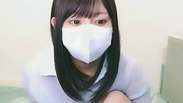 Snapshot of YUTSU_KI chatting on 10-19-25, 02:42 YUTSU KI online show from 10-19-25, 02:42