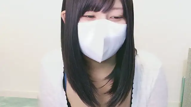 Snapshot of YUTSU_KI chatting on 10-13-25, 03:02 YUTSU KI online show from 10-13-25, 03:02
