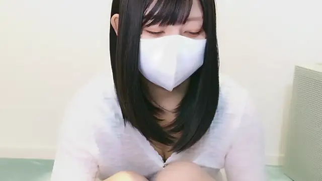 Snapshot of YUTSU_KI chatting on 09-26-25, 04:03 YUTSU KI online show from 09-26-25, 04:03