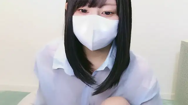 Snapshot of YUTSU_KI chatting on 09-27-25, 04:13 YUTSU KI online show from 09-27-25, 04:13
