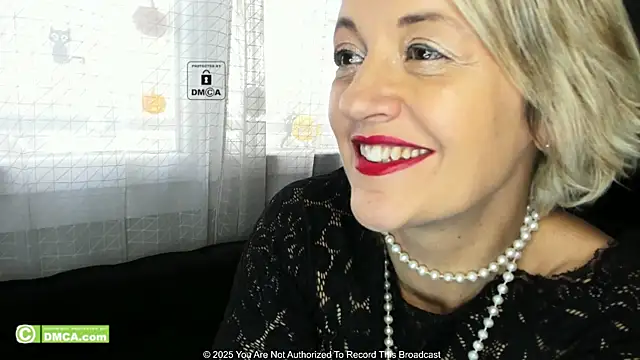 Snapshot of KARINASPALACIOS chatting on 11-04-25, 10:30 KARINASPALACIOS online show from 11-04-25, 10:30