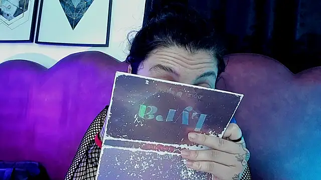 Snapshot of sophy_rock chatting on 07-12-26, 03:57 sophy rock online show from 07-12-26, 03:57
