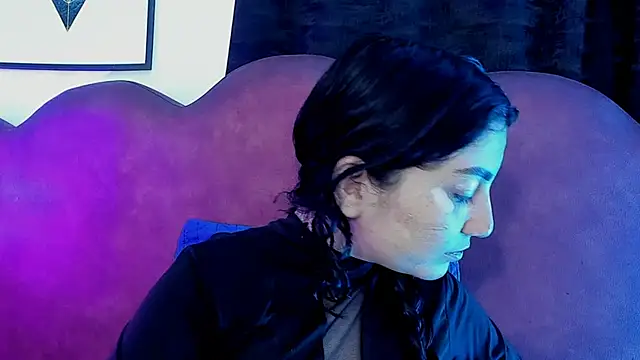 Snapshot of sophy_rock chatting on 06-08-26, 02:17 sophy rock online show from 06-08-26, 02:17