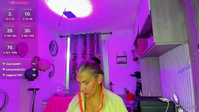  cristal ayala online show from 06-14-26, 02:24