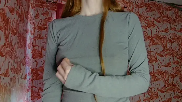 Snapshot of strawberrysmoothie chatting on 05-15-26, 06:06 strawberrysmoothie online show from 05-15-26, 06:06