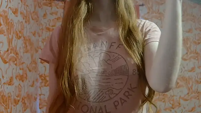 strawberrysmoothie online show from 03-08-26, 07:39