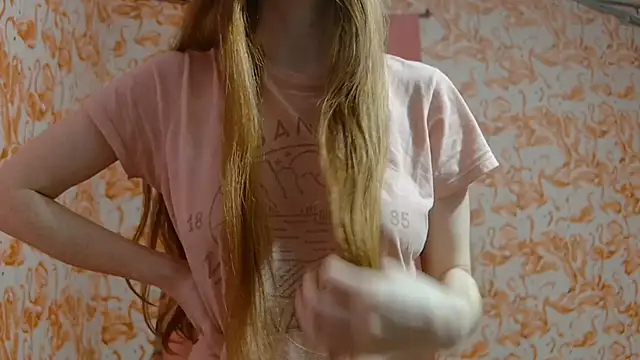 strawberrysmoothie online show from 04-15-26, 01:44