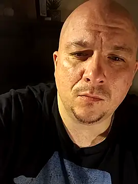 Snapshot of Spunonymous chatting on 12-01-25, 01:17 Spunonymous online show from 12-01-25, 01:17