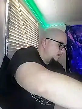 Snapshot of Spunonymous chatting on 02-14-25, 04:52 Spunonymous online show from 02-14-25, 04:52