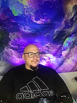 Snapshot of Spunonymous chatting on 02-15-25, 06:44 Spunonymous online show from 02-15-25, 06:44