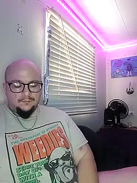 Snapshot of Spunonymous chatting on 02-19-25, 12:55 Spunonymous online show from 02-19-25, 12:55