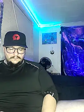 Snapshot of Spunonymous chatting on 02-14-25, 04:04 Spunonymous online show from 02-14-25, 04:04