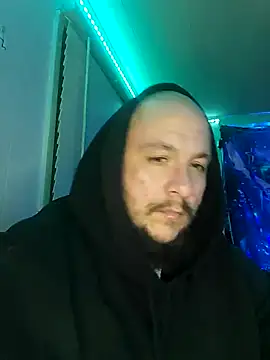 Snapshot of Spunonymous chatting on 03-18-25, 01:35 Spunonymous online show from 03-18-25, 01:35