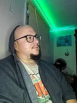 Snapshot of Spunonymous chatting on 02-18-25, 05:53 Spunonymous online show from 02-18-25, 05:53