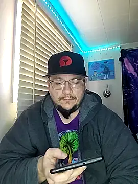 Snapshot of Spunonymous chatting on 02-28-25, 03:37 Spunonymous online show from 02-28-25, 03:37