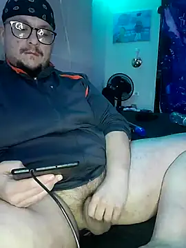 Snapshot of Spunonymous chatting on 02-25-25, 11:43 Spunonymous online show from 02-25-25, 11:43