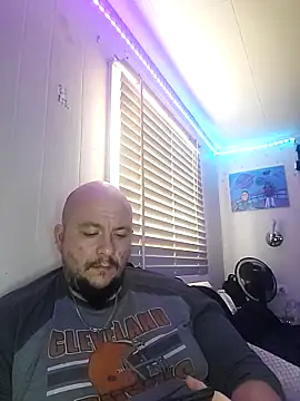 Snapshot of Spunonymous chatting on 03-17-25, 02:12 Spunonymous online show from 03-17-25, 02:12