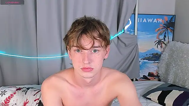 Snapshot of 4ever_dude chatting on 09-20-25, 04:06 4ever dude online show from 09-20-25, 04:06