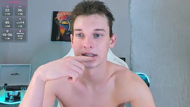 Snapshot of 4ever_dude chatting on 02-17-25, 04:53 4ever dude online show from 02-17-25, 04:53