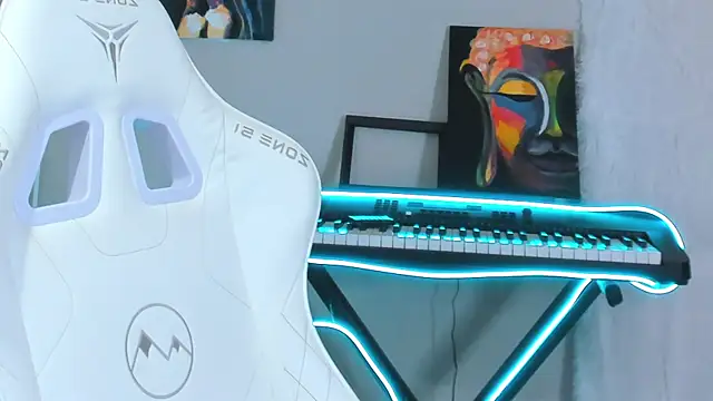 Snapshot of 4ever_dude chatting on 02-20-25, 03:56 4ever dude online show from 02-20-25, 03:56