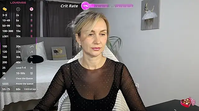 Vanessa Nowak online show from 10-23-25, 01:43