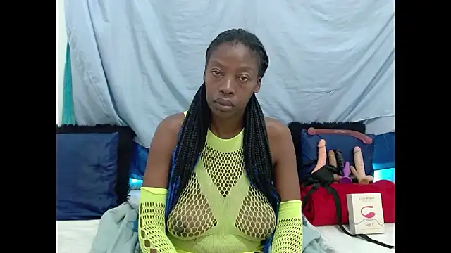 chocolatemix44 online show from 04-11-26, 07:56