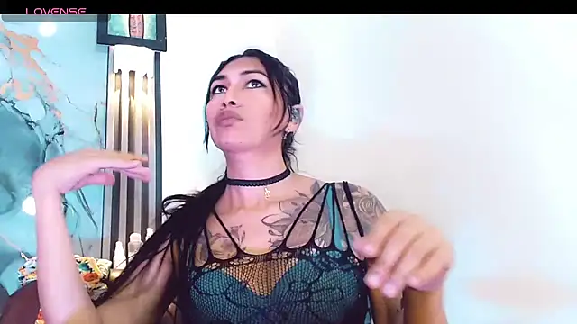 khiara moretti online show from 12-03-25, 11:20