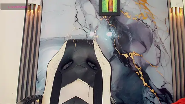 khiara moretti online show from 04-16-26, 09:39