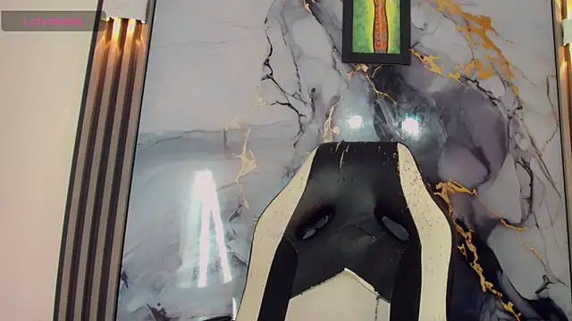 khiara moretti online show from 04-16-26, 07:36