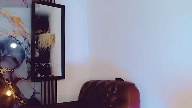 khiara moretti online show from 11-10-25, 11:15