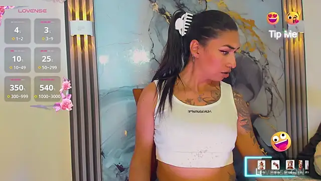 khiara moretti online show from 03-09-26, 07:39