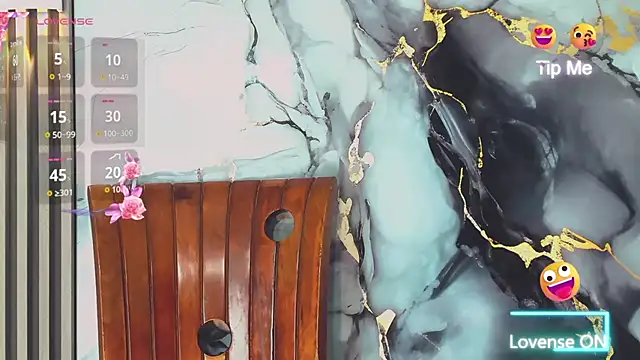 khiara moretti online show from 02-16-26, 07:45