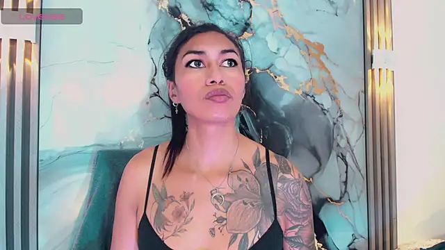 khiara moretti online show from 02-05-26, 11:17