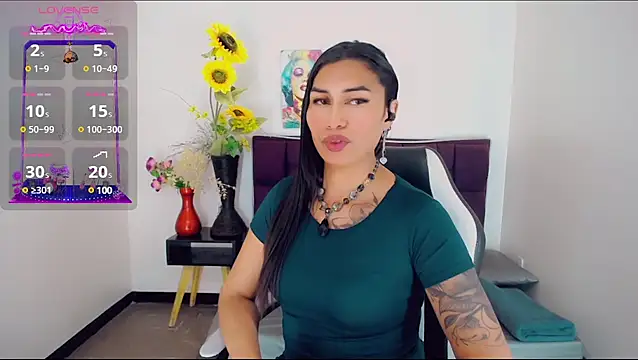 khiara moretti online show from 03-22-25, 02:47