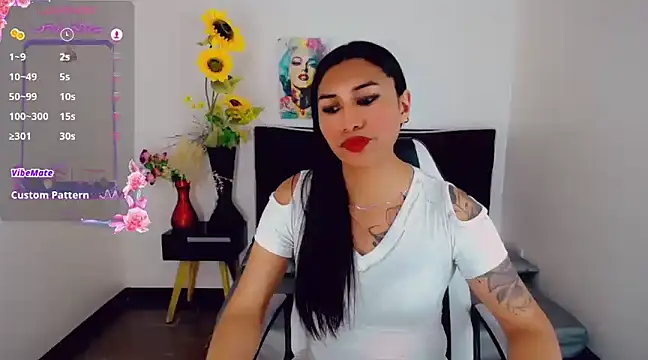 khiara moretti online show from 03-18-25, 02:50