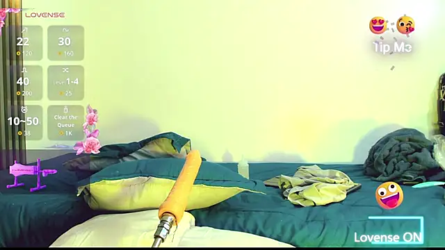 khiara moretti online show from 01-18-26, 03:15