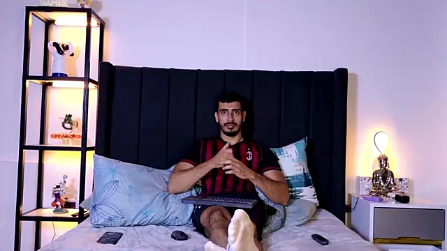 muscle ares online show from 01-05-26, 11:08