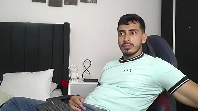 Snapshot of muscle_ares chatting on 02-07-25, 04:46 muscle ares online show from 02-07-25, 04:46